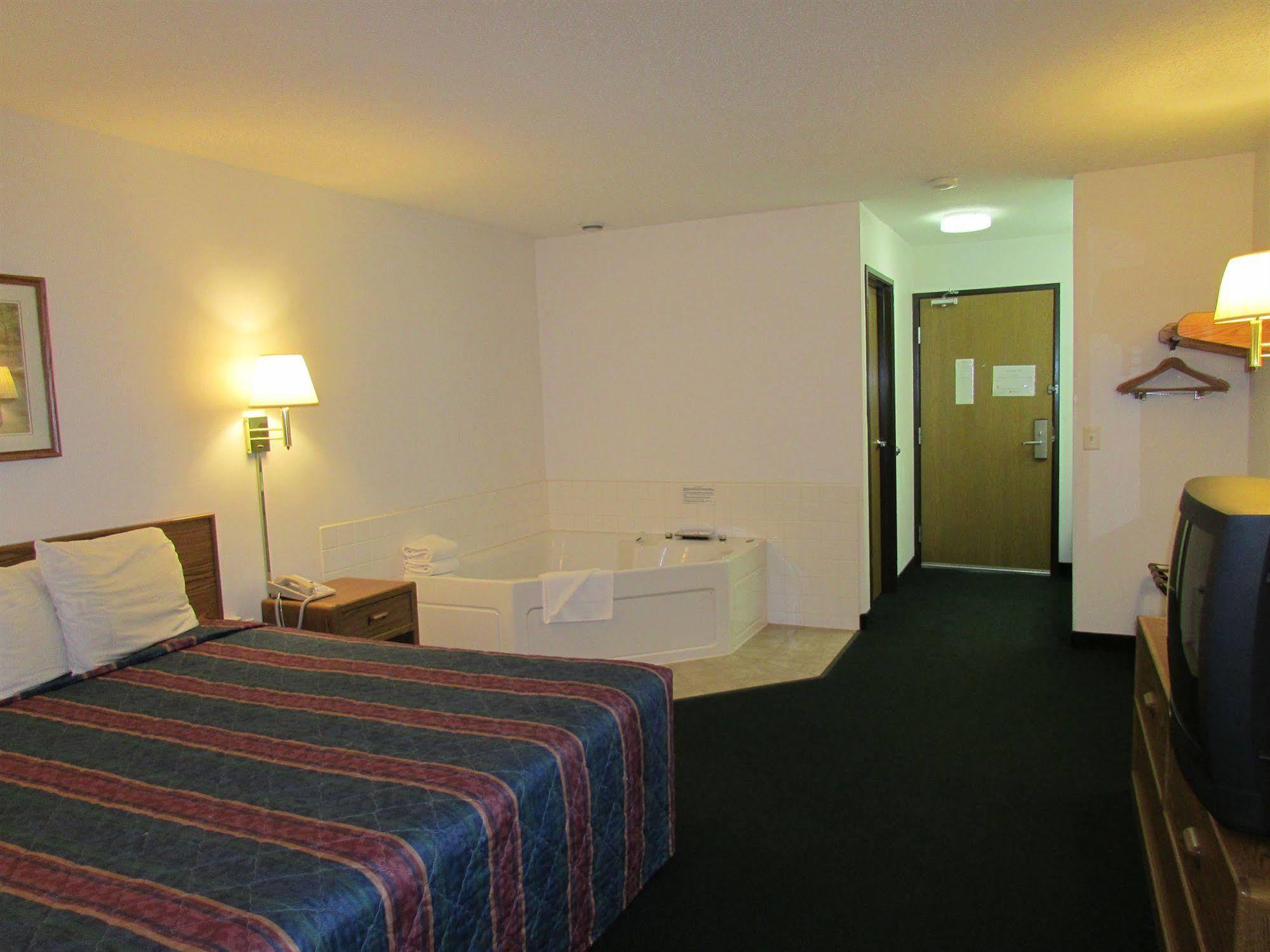 Amerivu Inn And Suites Stanley Exteriér fotografie